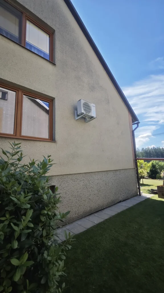 Montáž klimatizace Mitsubishi HR35 ve Zderazi