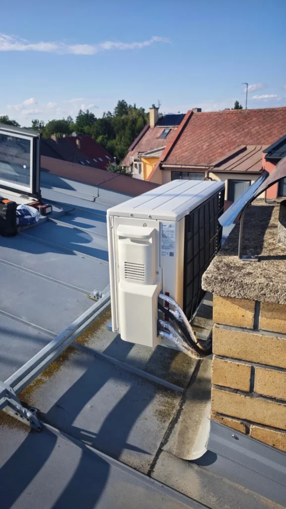 Montáž multisplit klimatizace Mitsubishi Electric v rodinném domě - Havlíčkův Brod