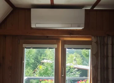 Montáž multisplit klimatizace Mitsubishi Electric v rekreační chatě