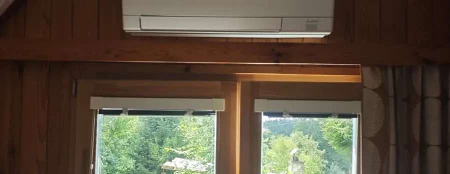 Montáž multisplit klimatizace Mitsubishi Electric v rekreační chatě