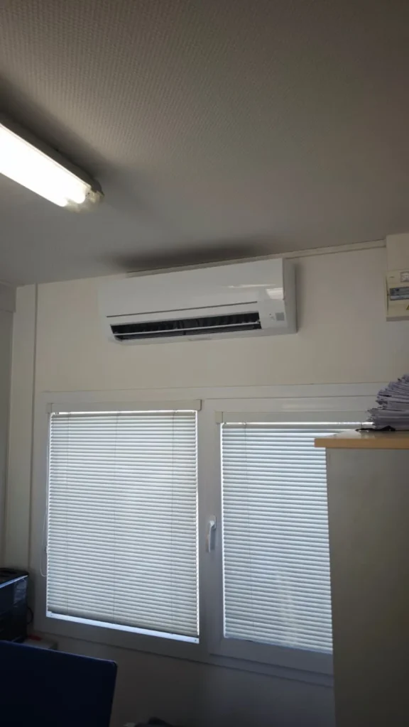 Montáž klimatizace Mitsubishi Electric HR do stavební buňky
