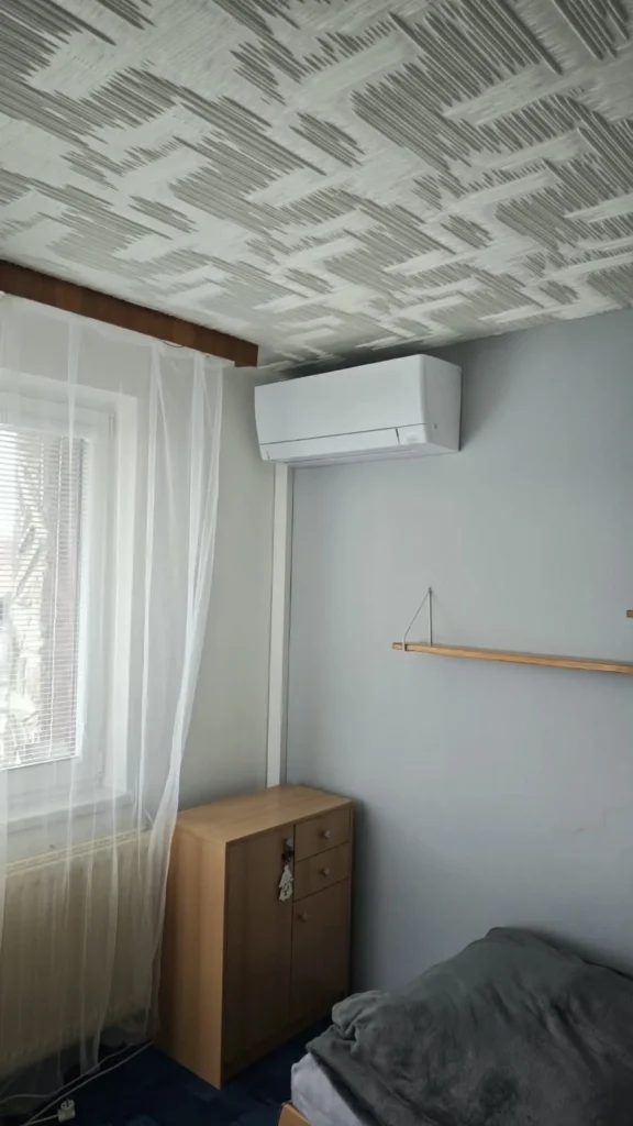 Montáž multisplitové klimatizace Mitsubishi Electric AY v RD v Ostrově