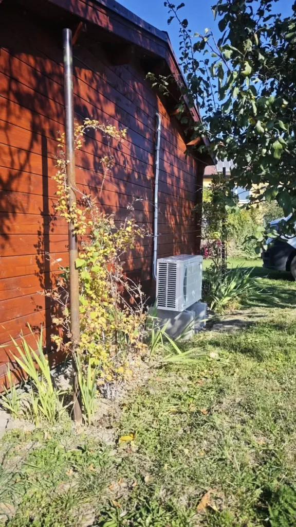 Tepelné čerpadlo Mitsubishi Electric FT v zahradním domku v Luži